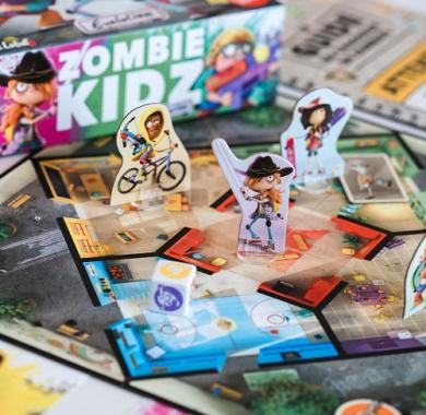 Edukativna drustvena igra, drustvene igre, Beograd, Prodaja, Srbija, zabava, porodicne igre, igre za porodicu, Zombie Kidz Evolution (na srpskom jeziku)